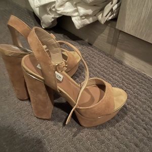 Steve Madden heels 7.5